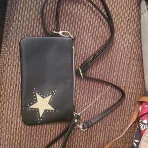 Shoulder purse or wristlet🔥🔥🔥